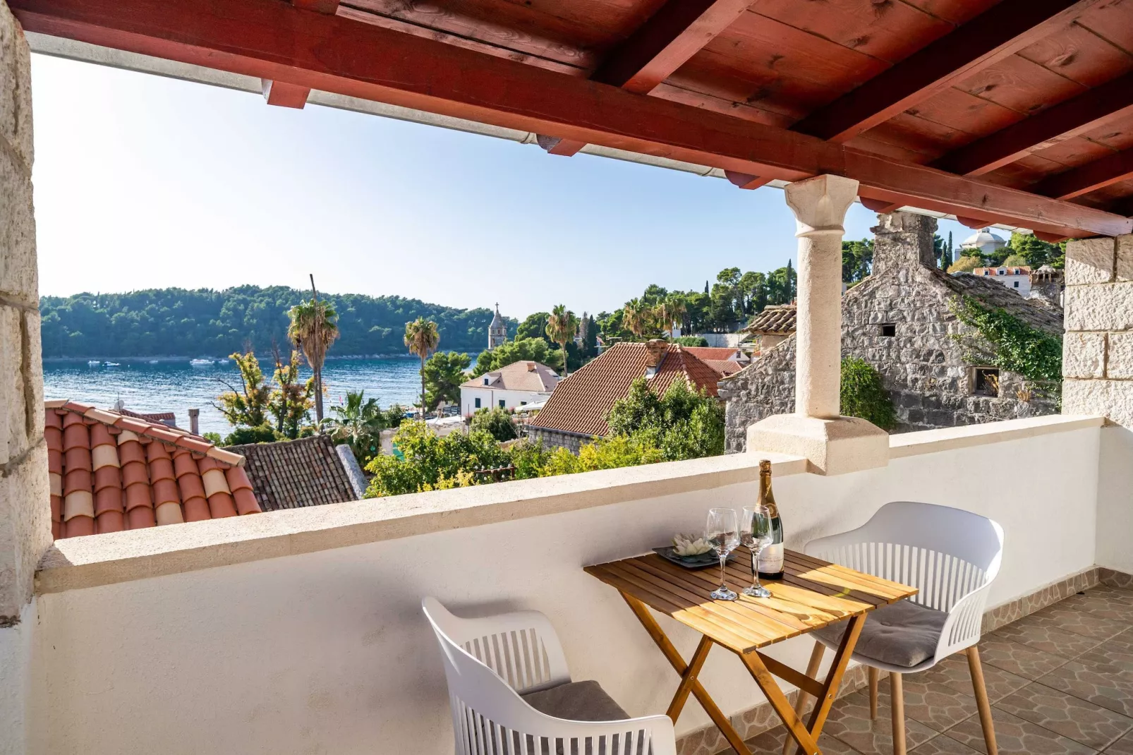 Villa Vista Old Town - Four Bedroom House with Terrace and Sea View