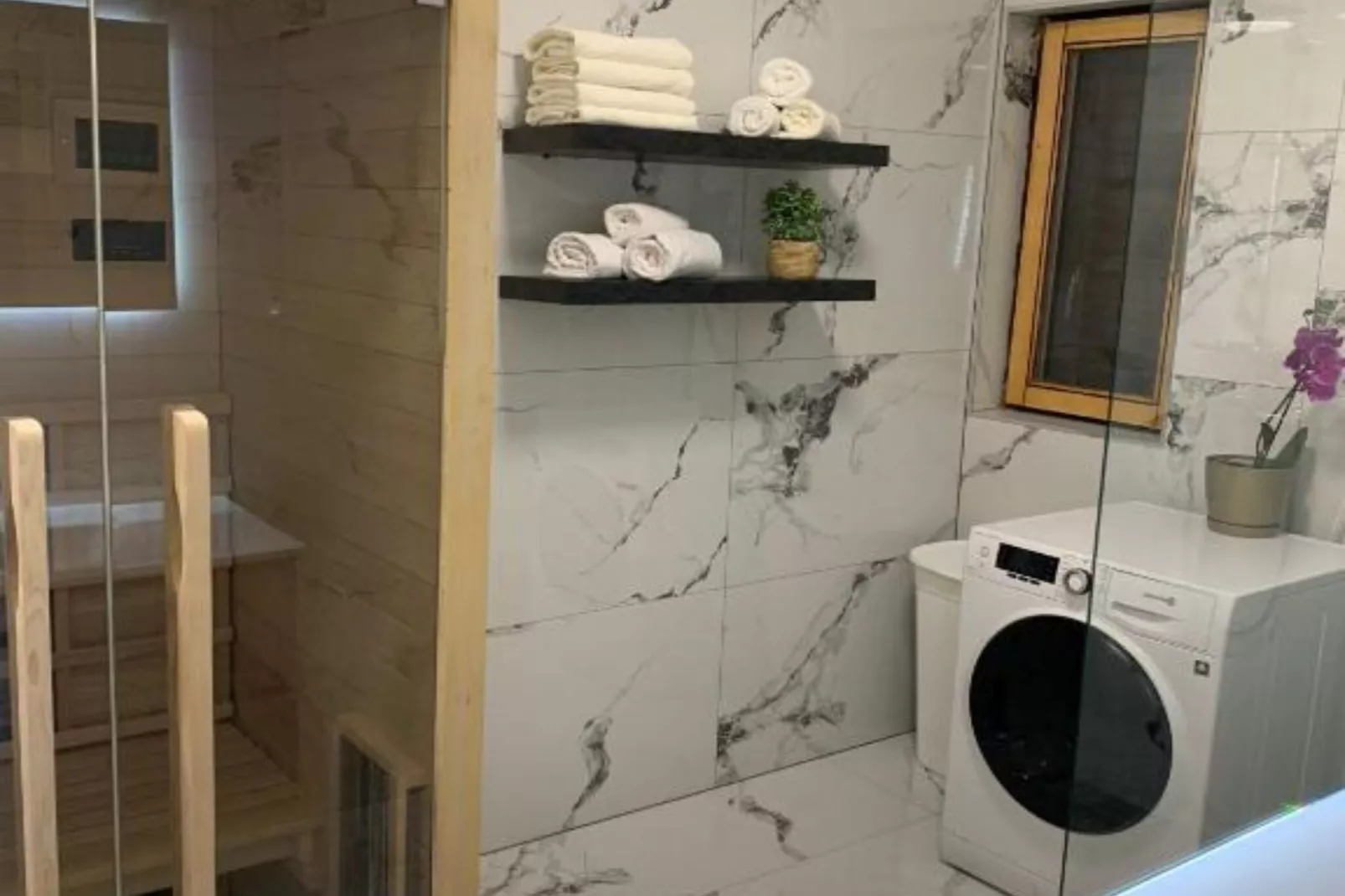 Luxury Apartment Ivo  with Jacuzzi near the beach - Two Bedroom Apartment-Bathroom