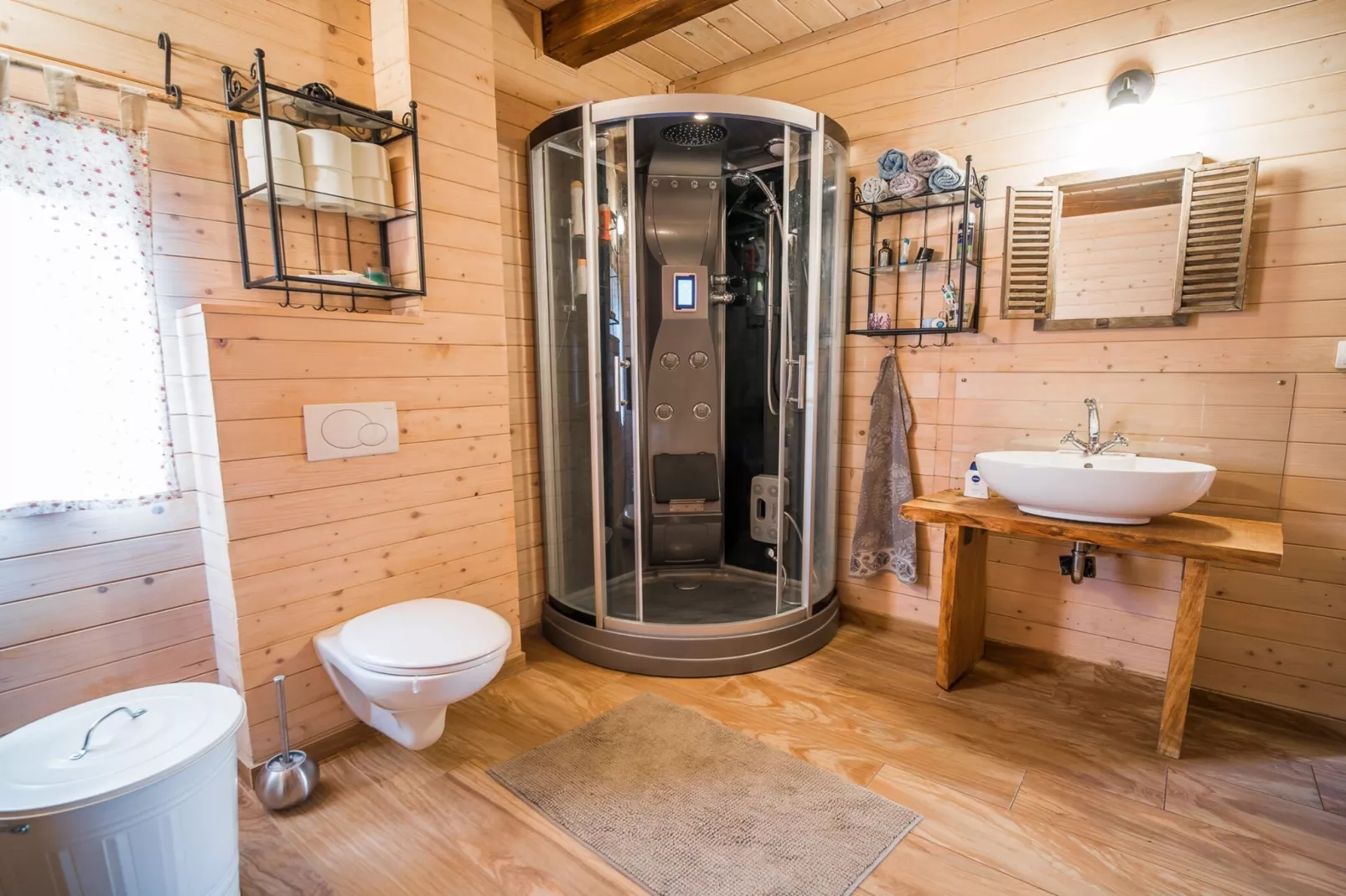 Serene Rustic Haven Holiday Home with Sauna - Two Bedroom Holiday Home with Sauna-Bathroom