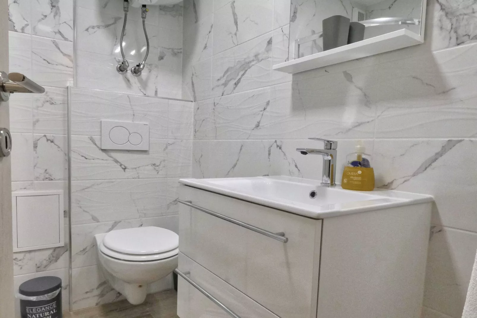 Cozy and Chic Apartment in Kranjska Gora - Studio Apartment-Salle de bain