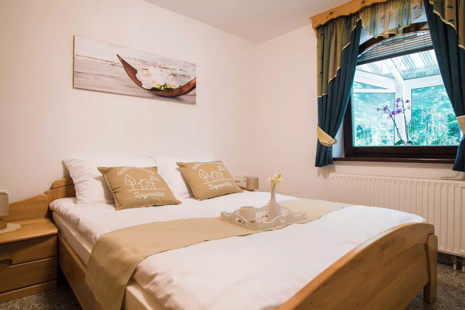 Rustic Authentic Holiday Home with Terrace and Wood Stove - Three Bedroom Holiday Home with Terrace-Schlafzimmer