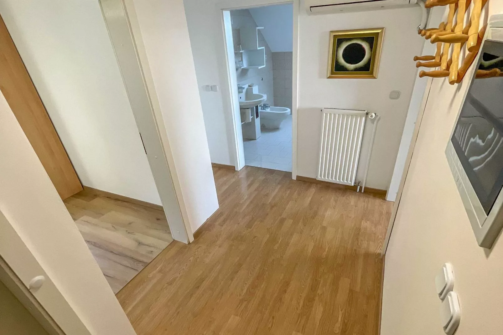 Vibrant and Charming Apartment with Balcony and Mountain View - Two Bedroom Apartment with Balcony and Mountain View-Indoor