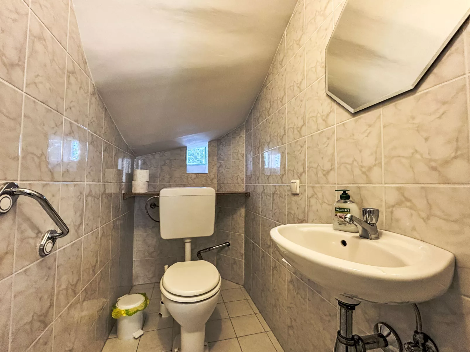 Großmutters Ferienhaus-Drinnen