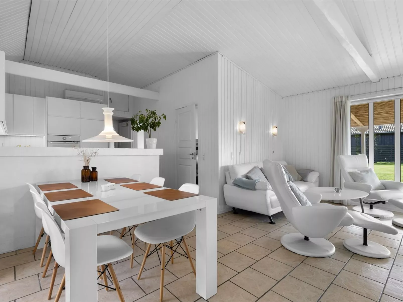 "Rolfkarl" - 250m from the sea-Drinnen