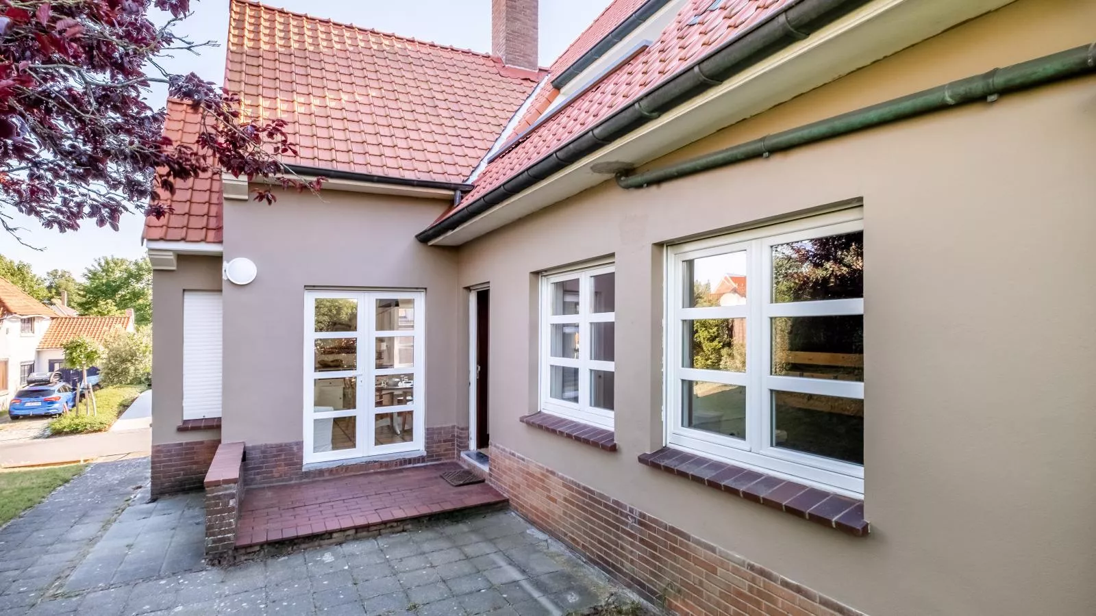 Juvamy gelijkvloers-Exterior in summer