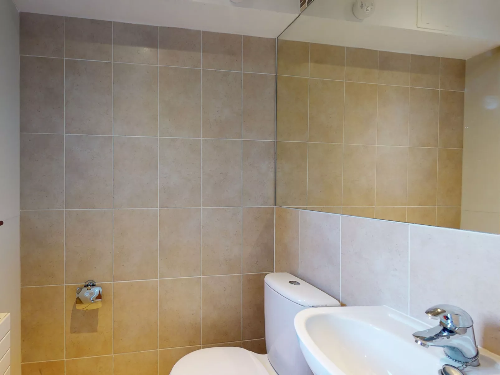 Castlemartyr Lodges (TR4) No 20 (2 Bed)-Inside