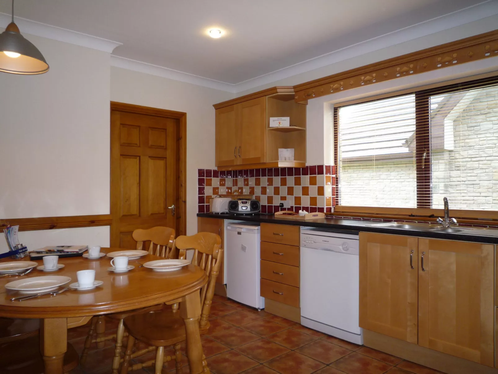 Galway Bay (TR4)Lodge-Inside