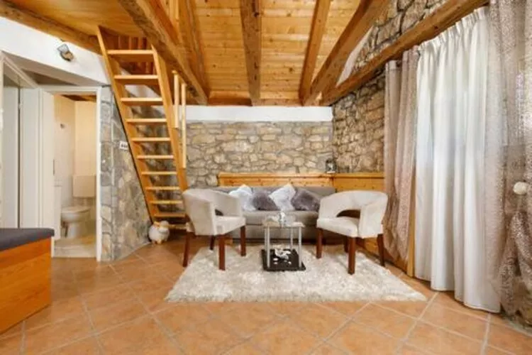 Holiday Home Lišnjak - Three Bedroom Holiday Home with Pool-Intérieur