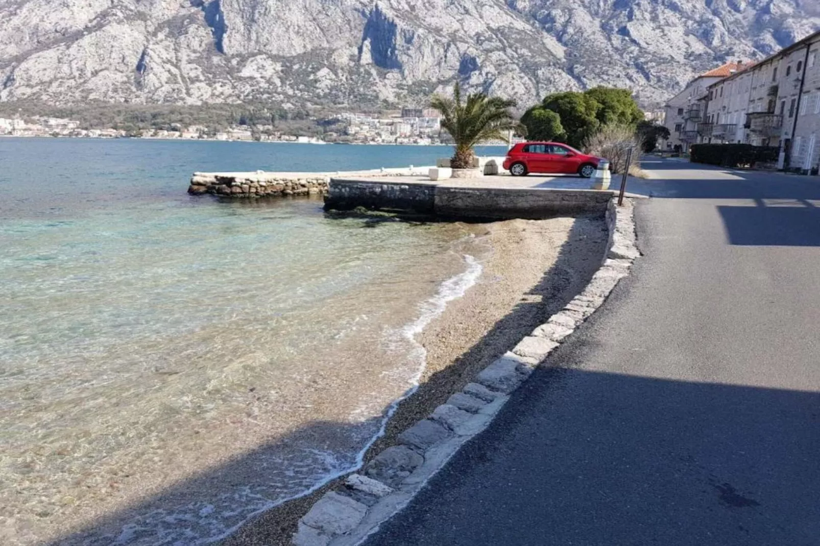 Charming Kotor Bay Retreat Just Steps from the Beach - Two Bedroom Apartment With Sea View-Ambiente