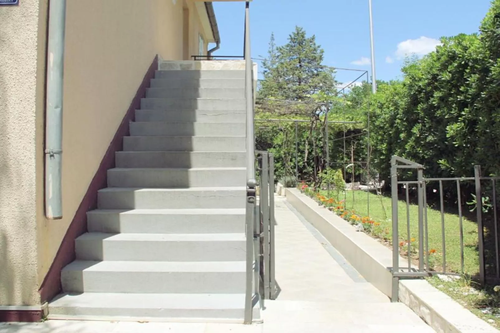 Charming & Cozy Apartment Close to Kotor Old Town - Two Bedroom Apartment-Stairs