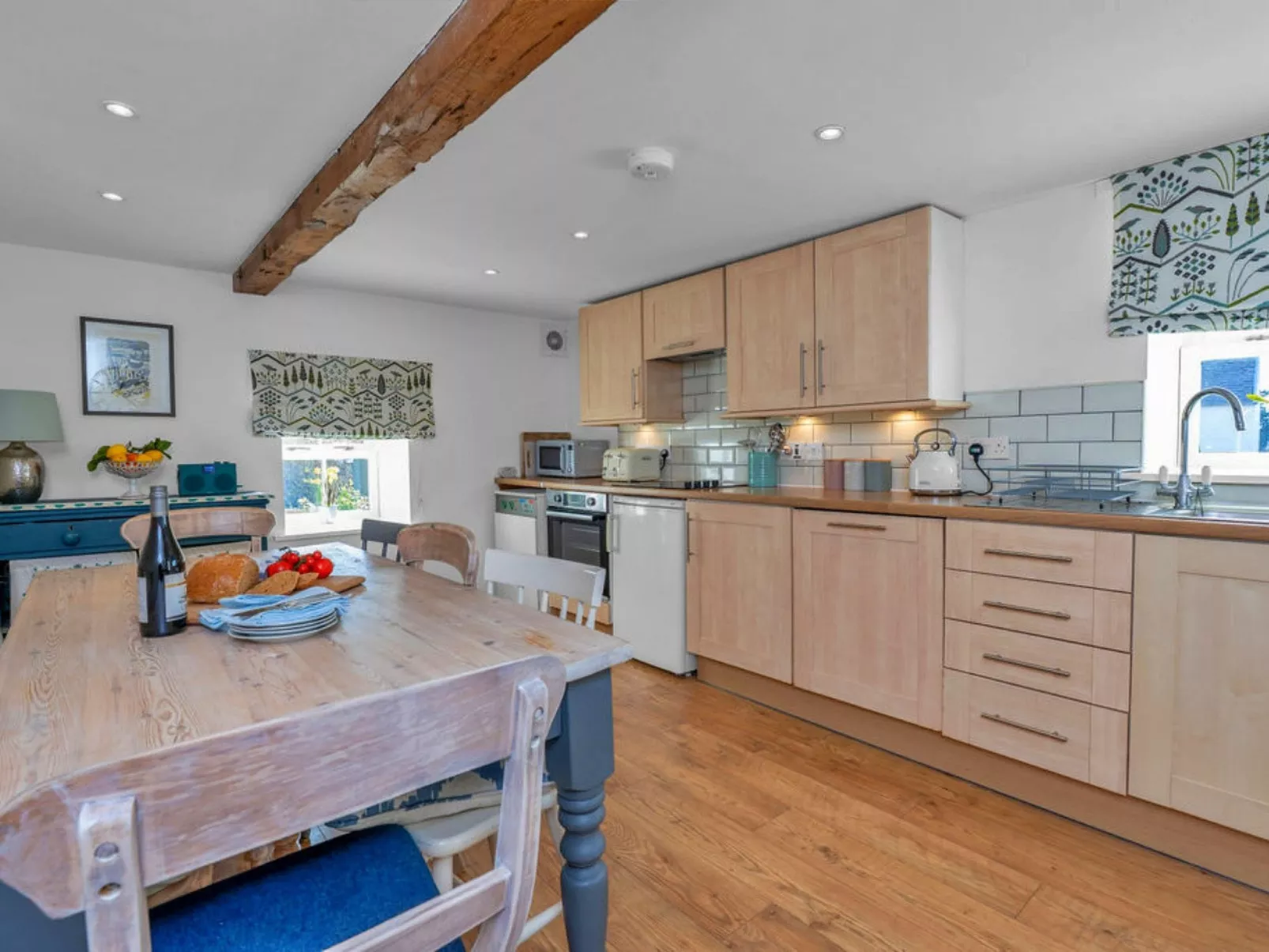 Millfield Farm-Dedans