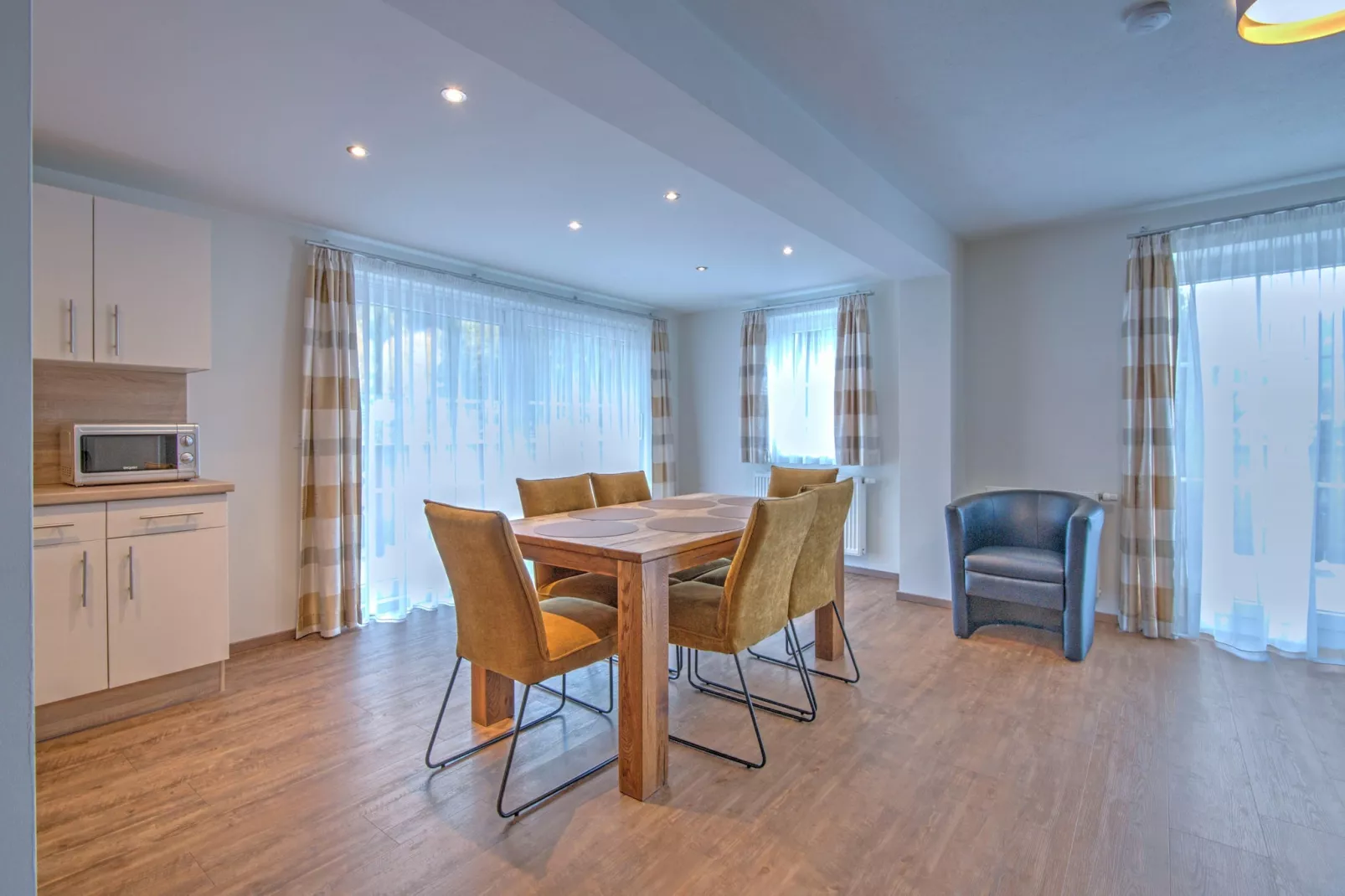 Brunner Apartment Top 6-Esszimmer