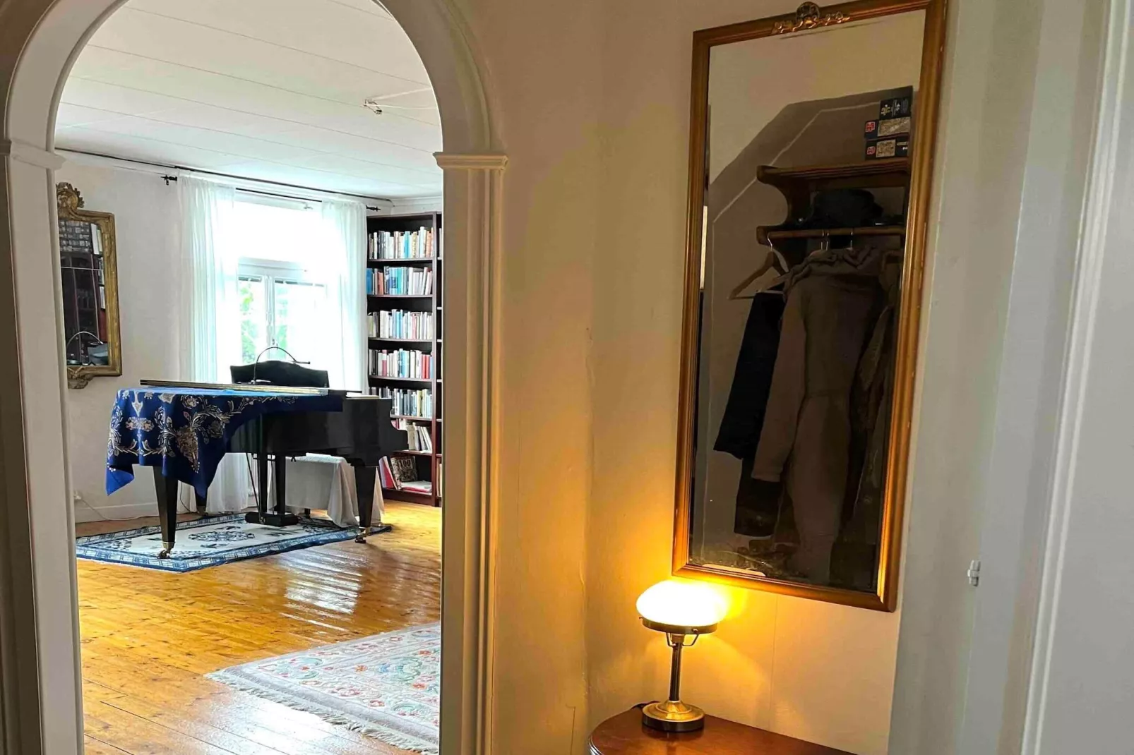 Historic Country Home in Alberga-Indoor