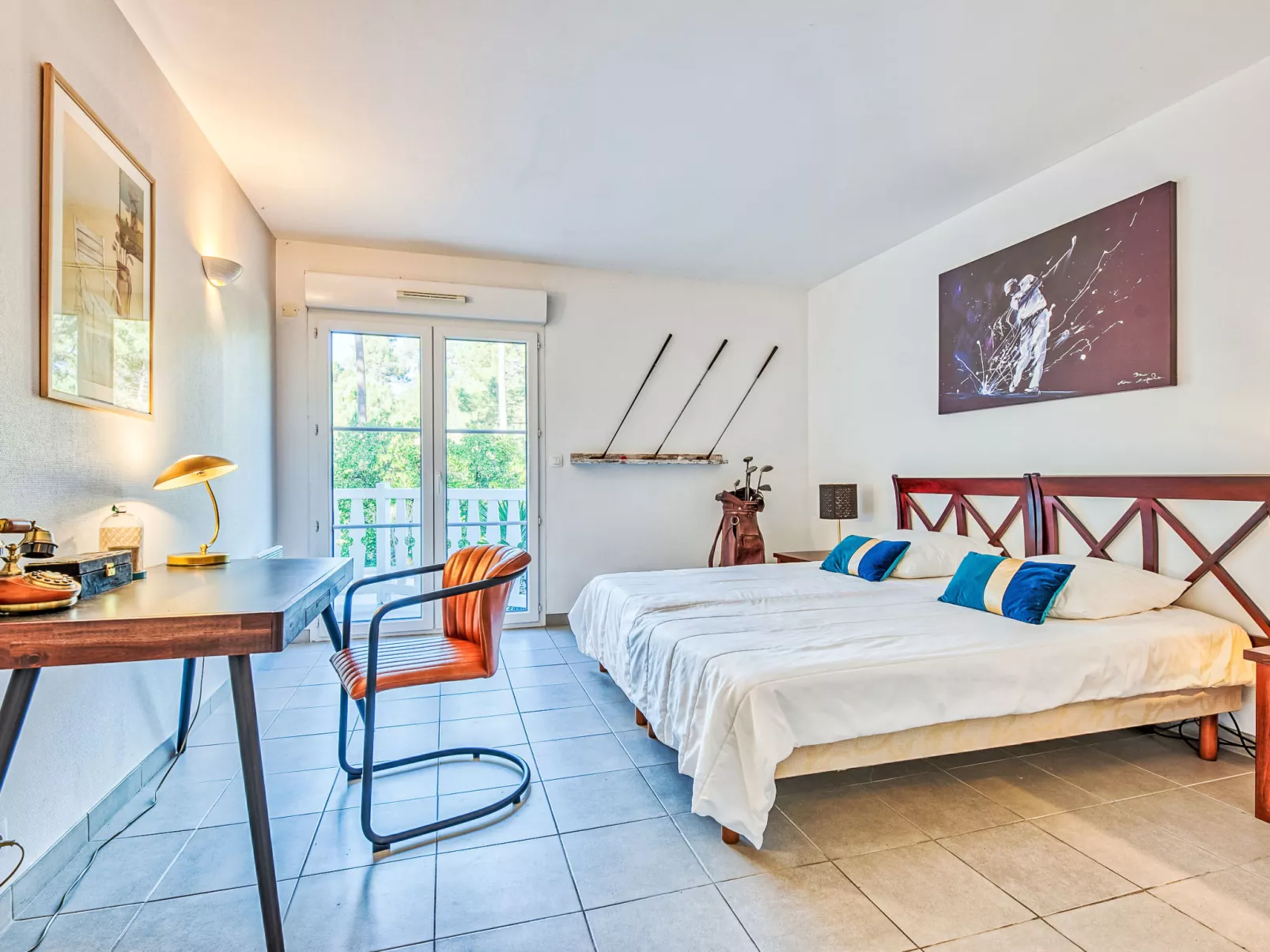 Atlantic Green-Inside