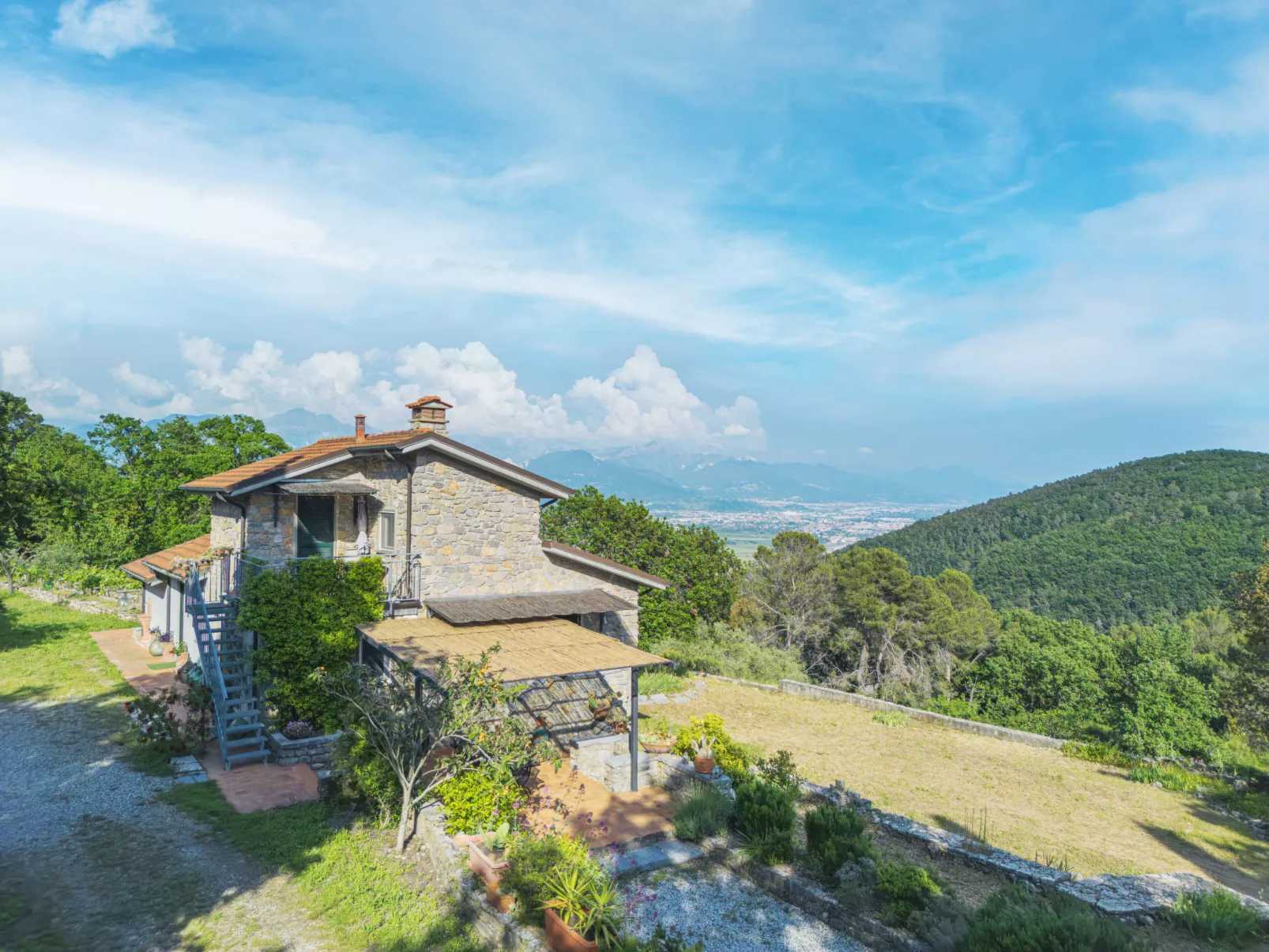 Casa Marepietra-Outside