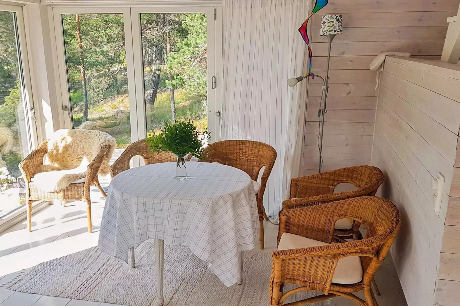 Friedliches Inselhaus in Meeresnähe-Innenbereich