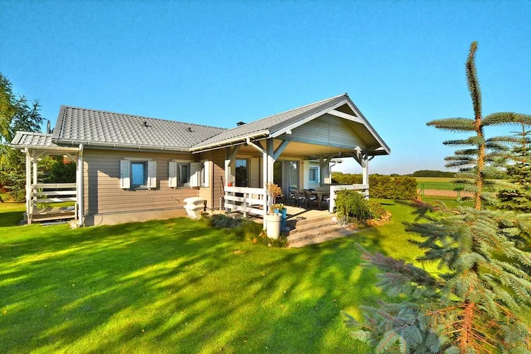 Dom wakacyjny w Oświnie-Extérieur été