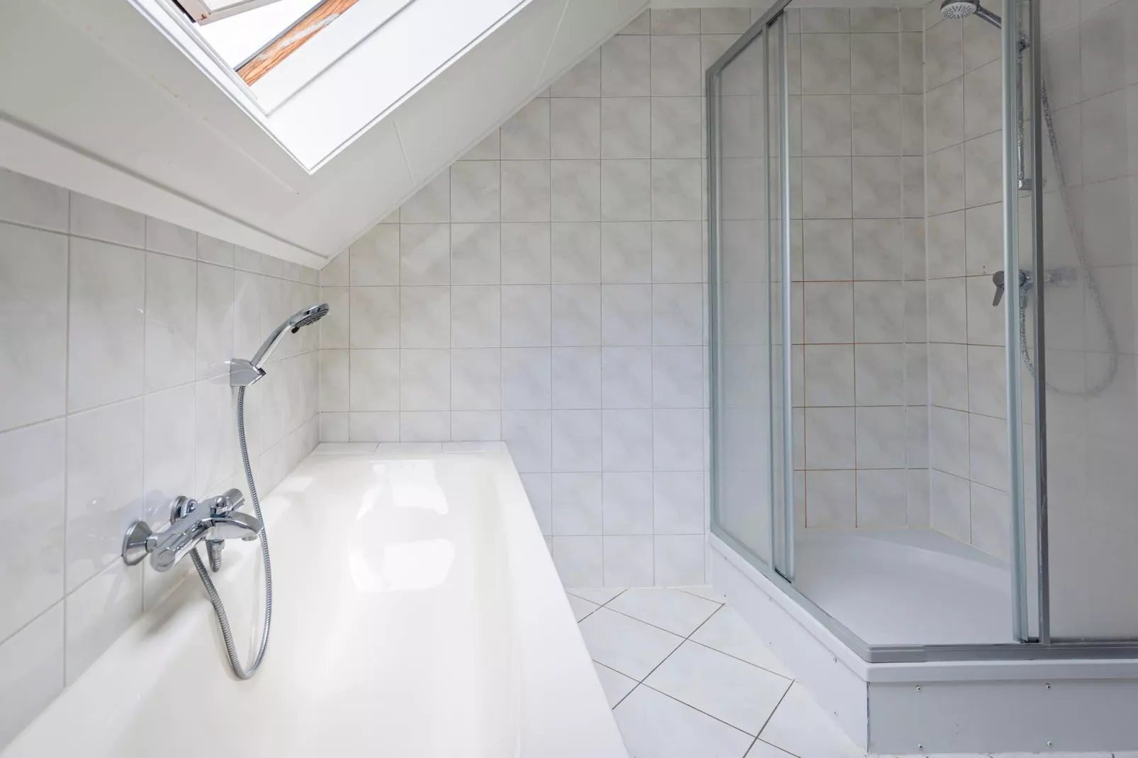 8 - Persons Family bungalow-Badezimmer