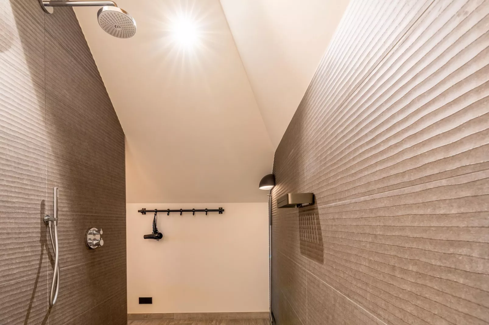 Villa Buytenplaats 191-Bathroom