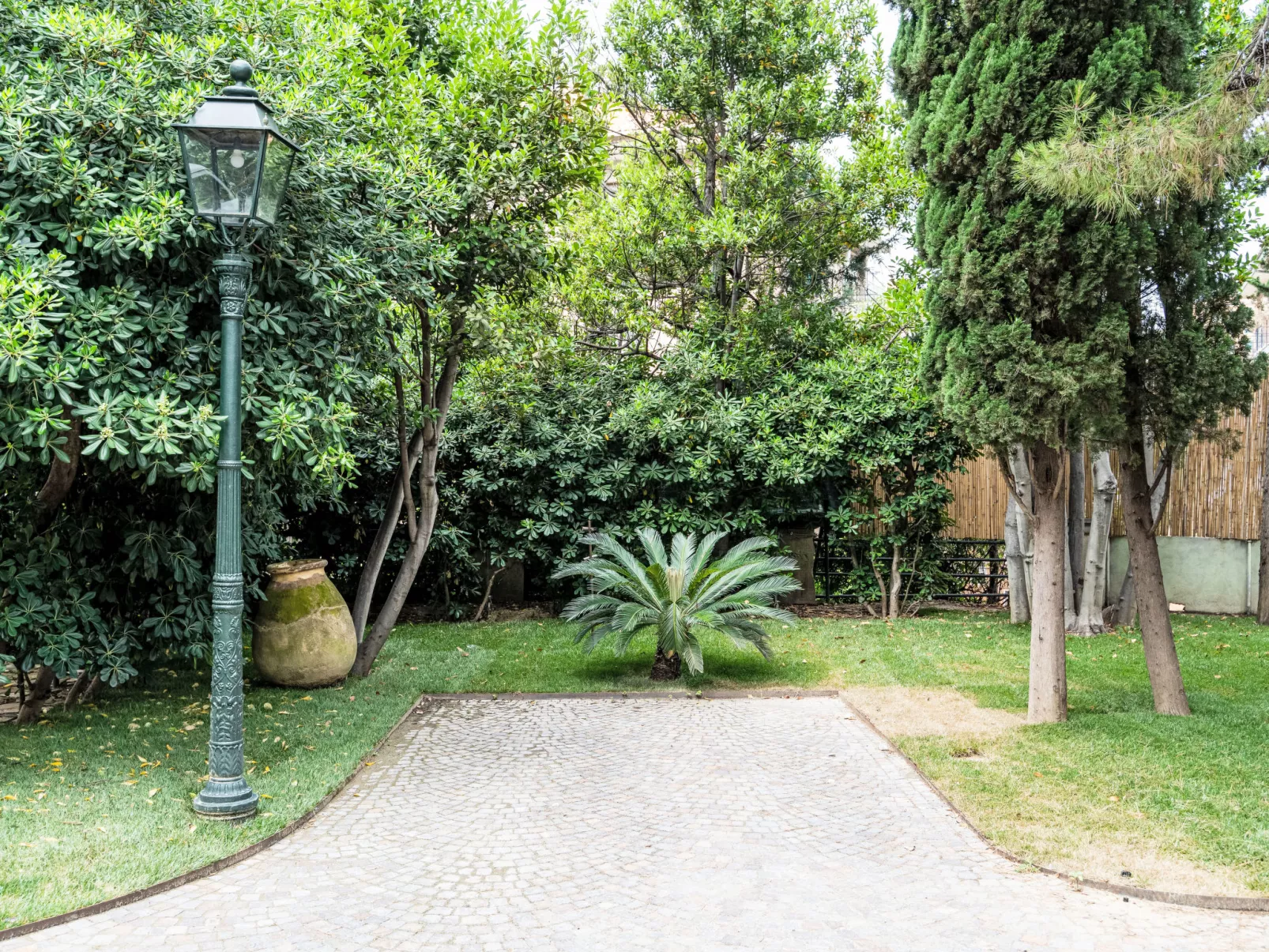 Villa Pinarello-Outside