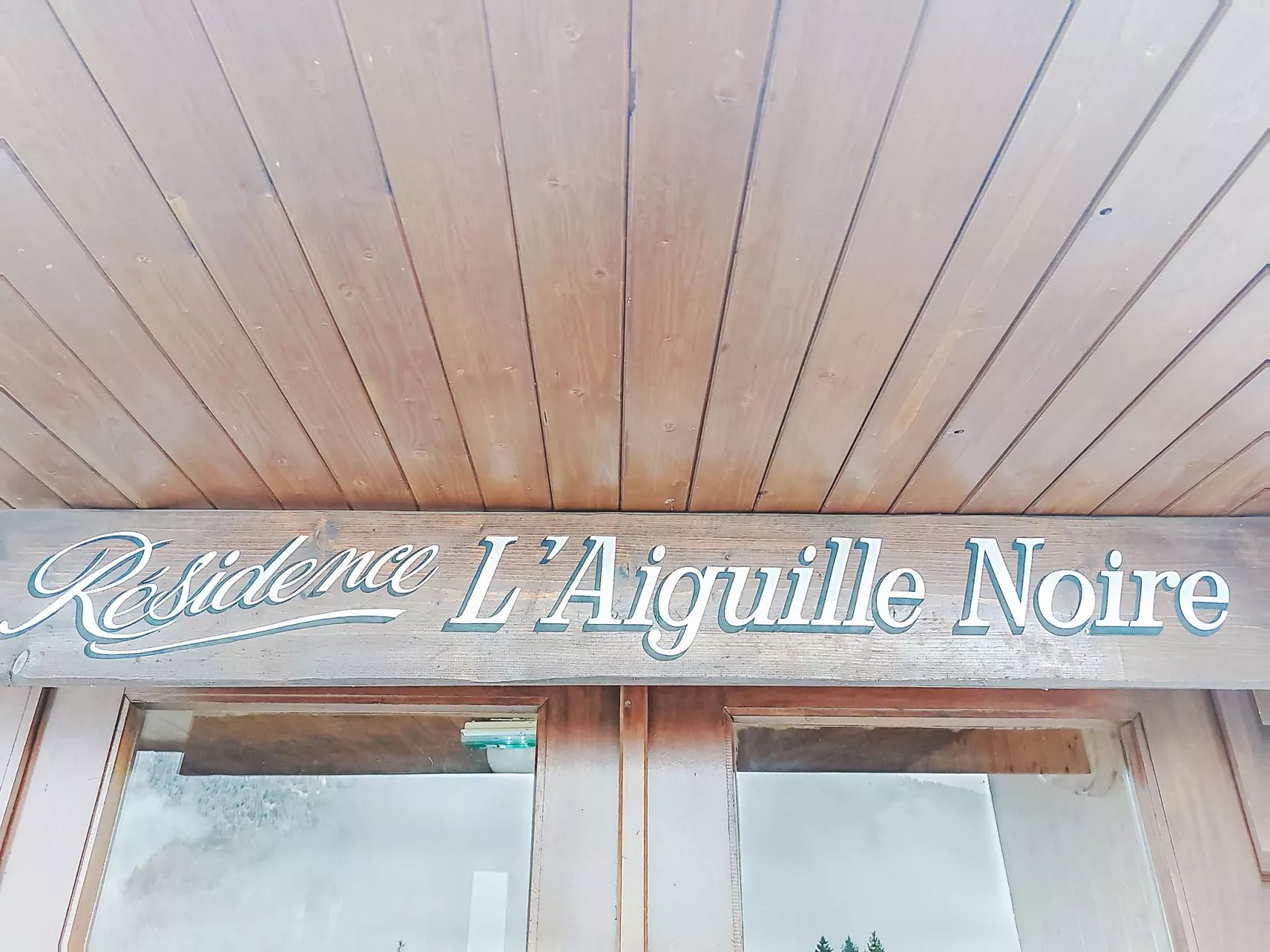 L'aiguille noire-Dehors