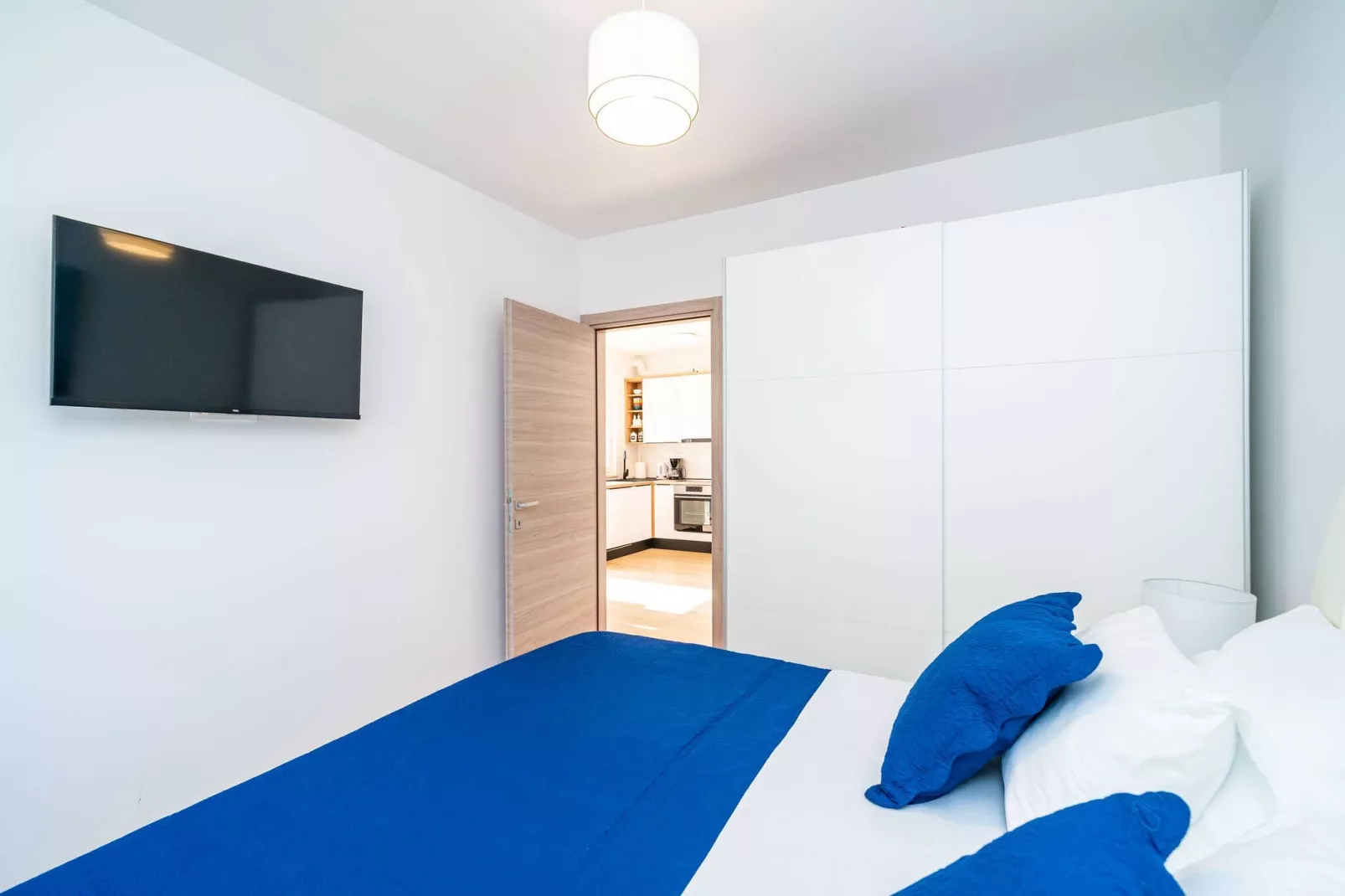 Apartment Zoric - Two Bedroom Apartment with Balcony-Bedroom