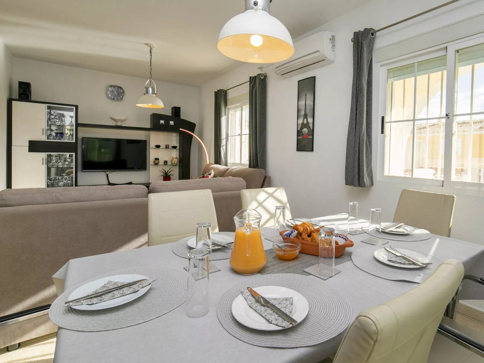 Villa Rosallia-Drinnen