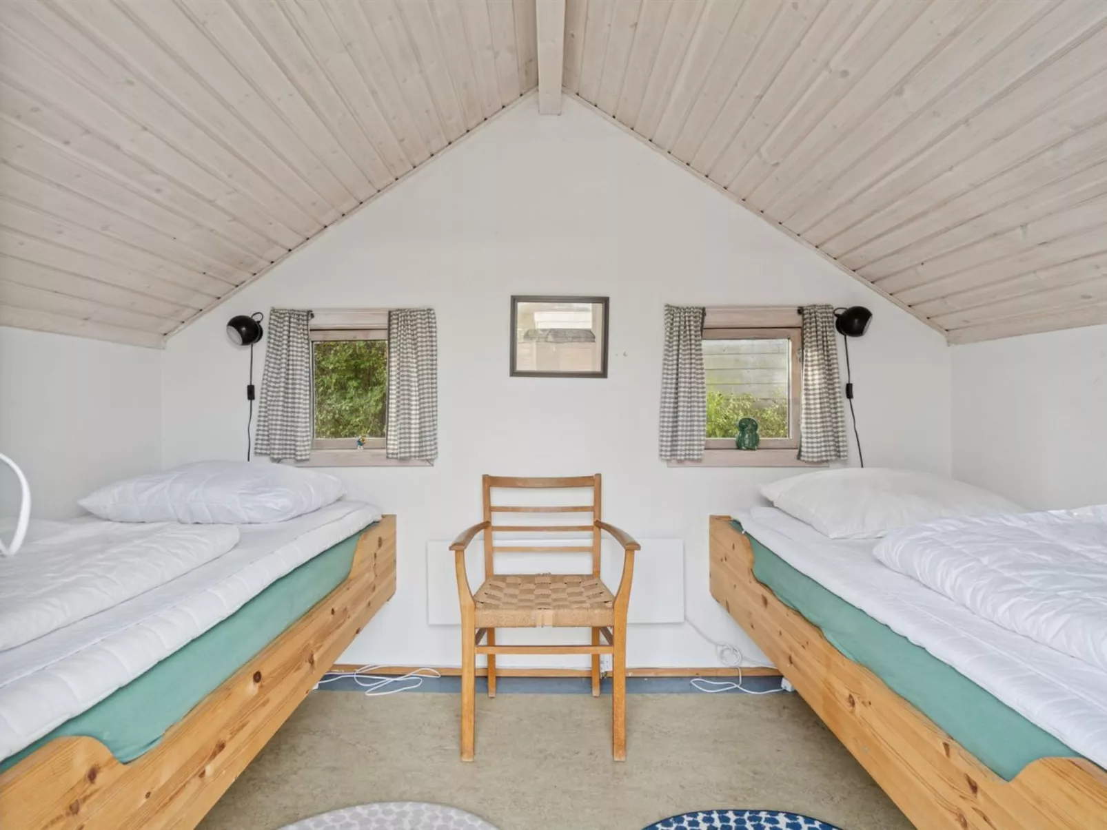 "Elle" - 175m from the sea-Drinnen