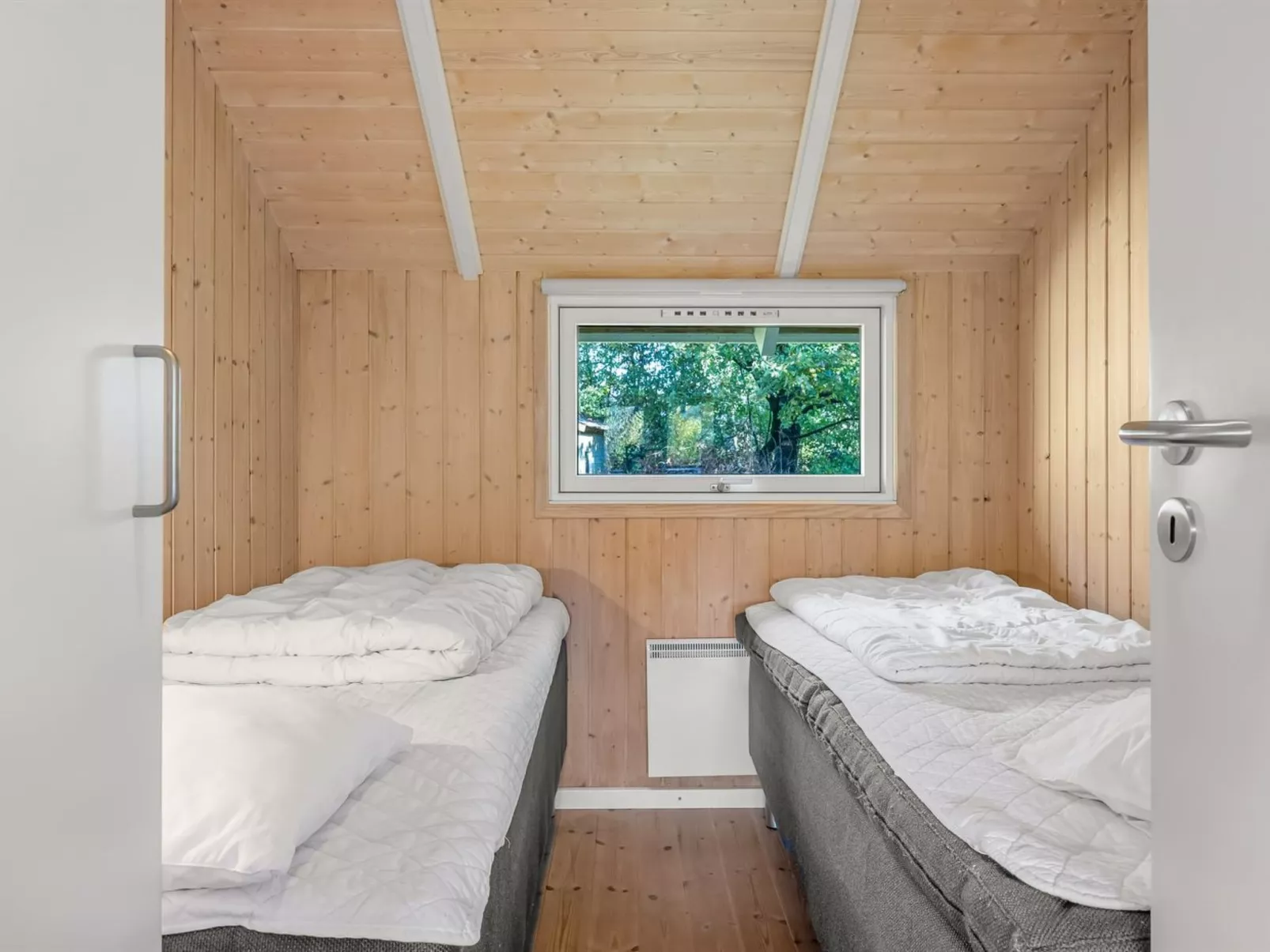 "Bole" - 10km from the sea-Drinnen