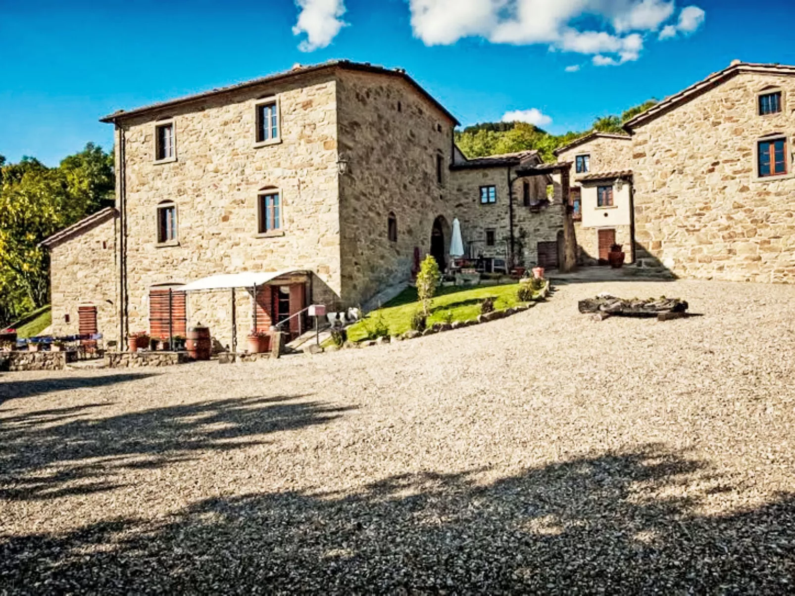 Il Frassino del Borgo di Ghiora-Outside