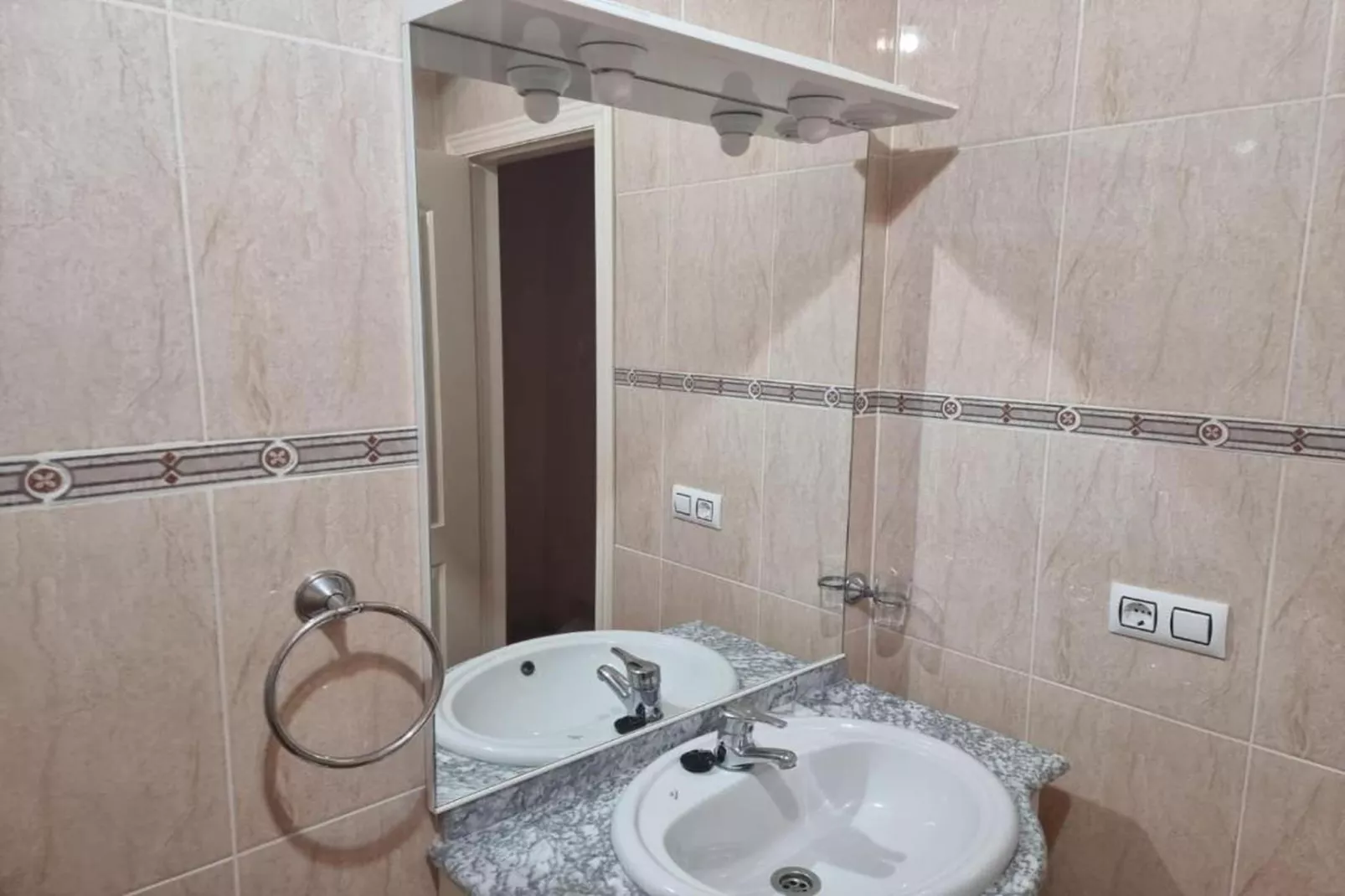 CT 373 AL - Faro's Natura World Apartment - Apartamento Naturista - Vera Playa-Bathroom
