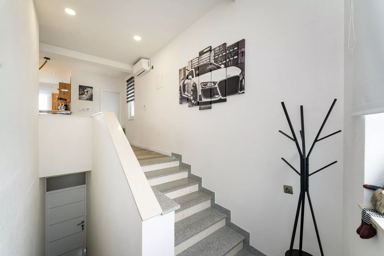 Sea view penthouse Nikita-Flur