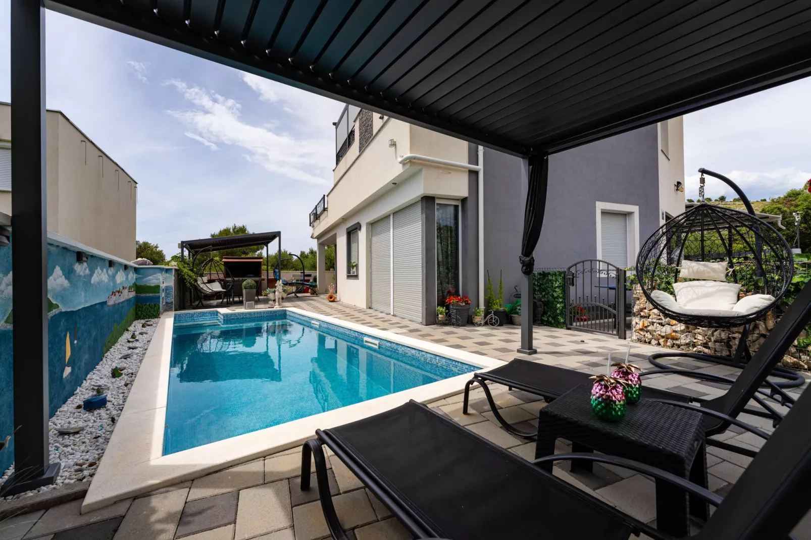 Apartment Nikita with private pool-Swimming pool