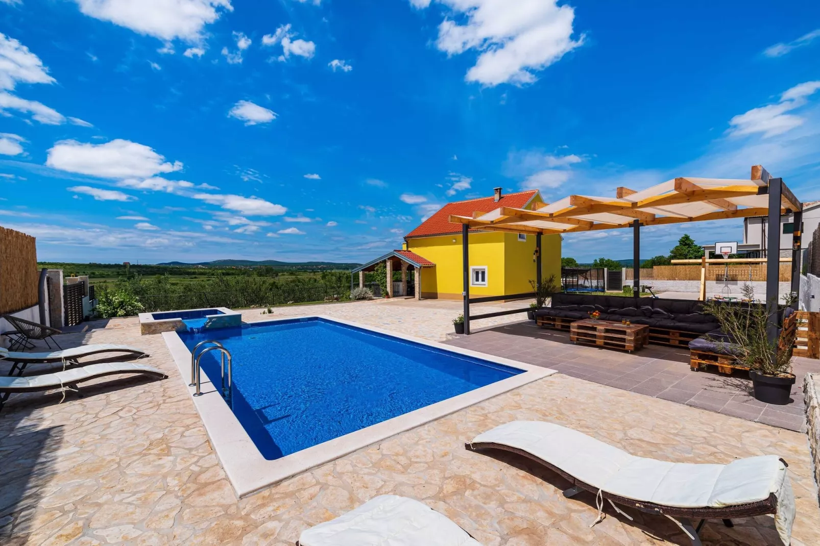 Holiday home Agro Casa-Piscine