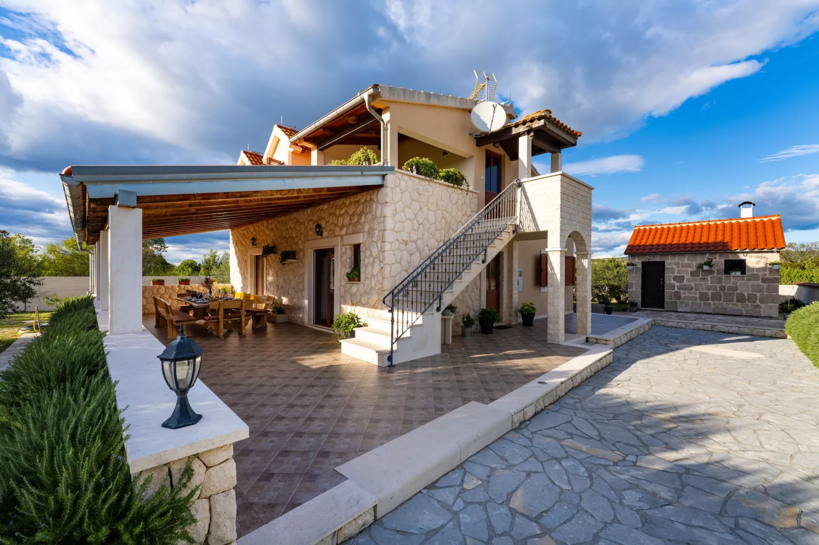 Villa Marijana-Außenbereich Sommer