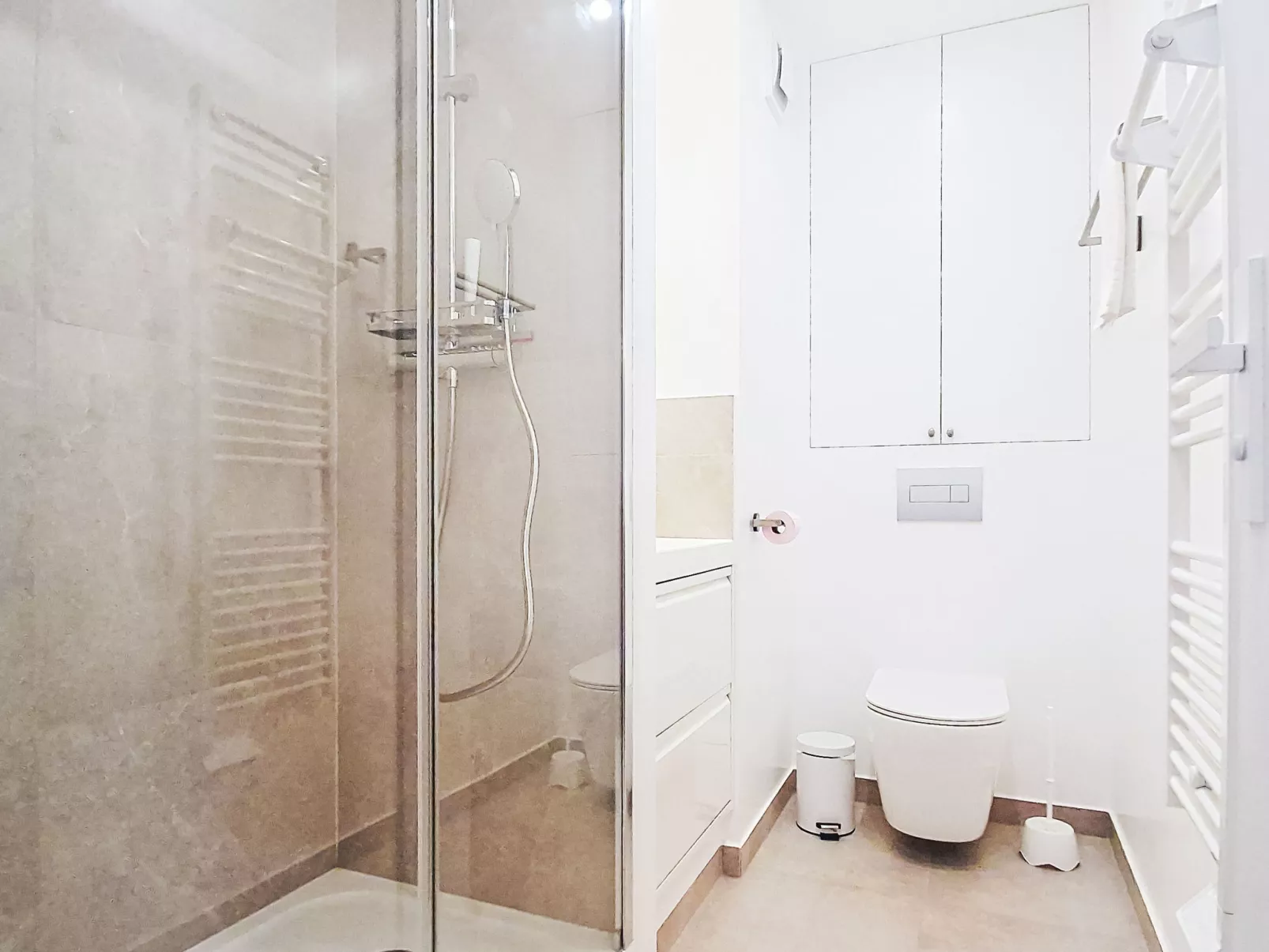 Les Amandiers-Drinnen