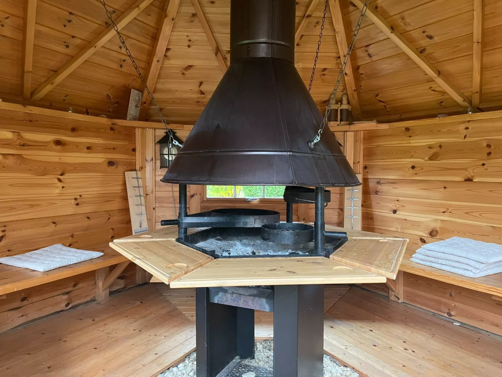 Naturnah mit Pool und Sauna-Draußen