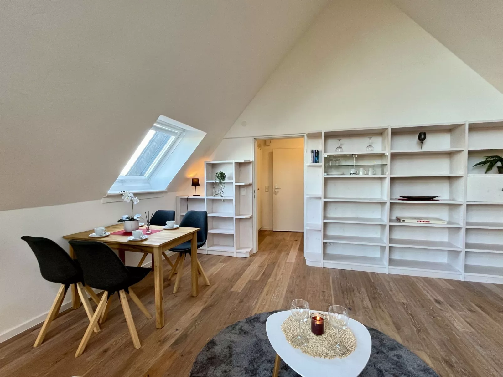 Falkennest - mit Blick auf den Titisee-Drinnen