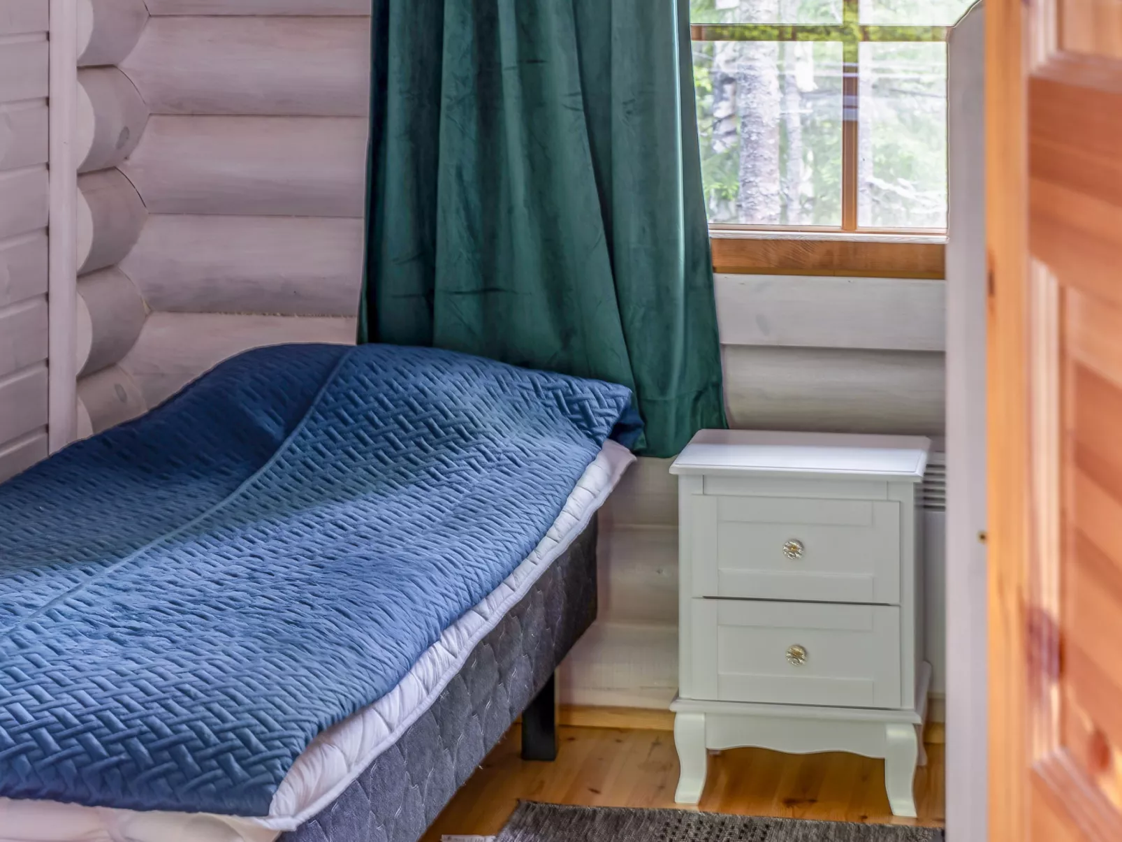 Villa joutsen-Drinnen