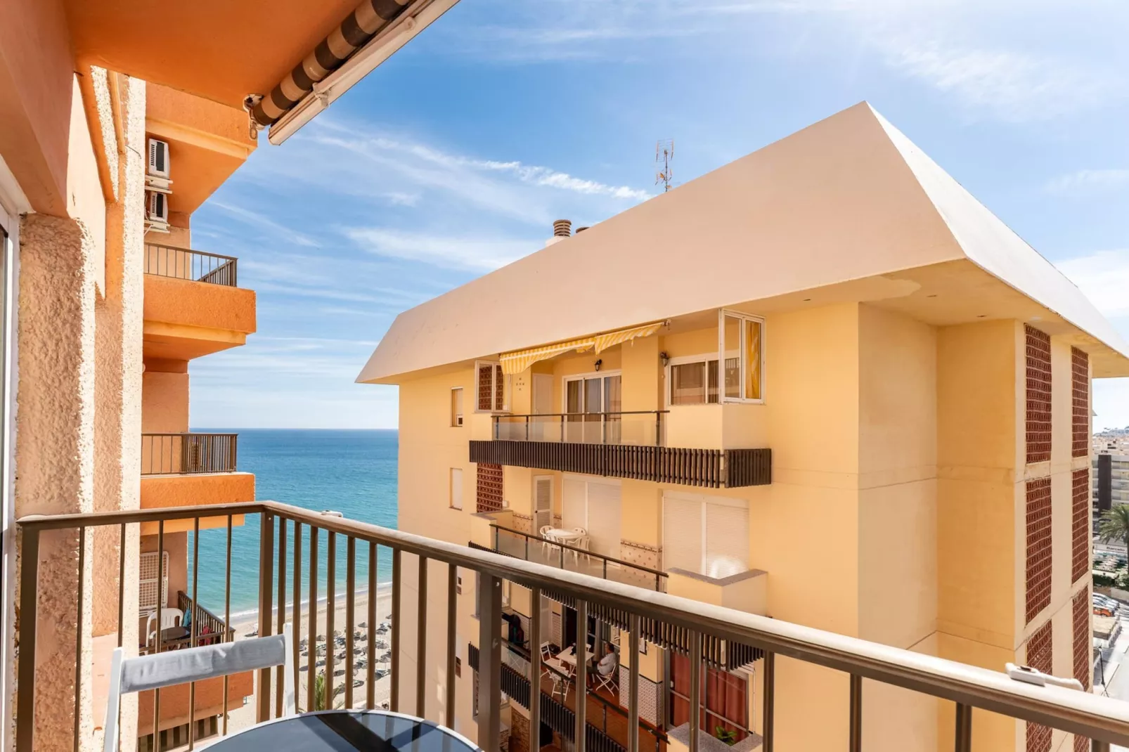 CT 402 - Faro's Perla Beachapartment Fuengirola-Terrace balcony