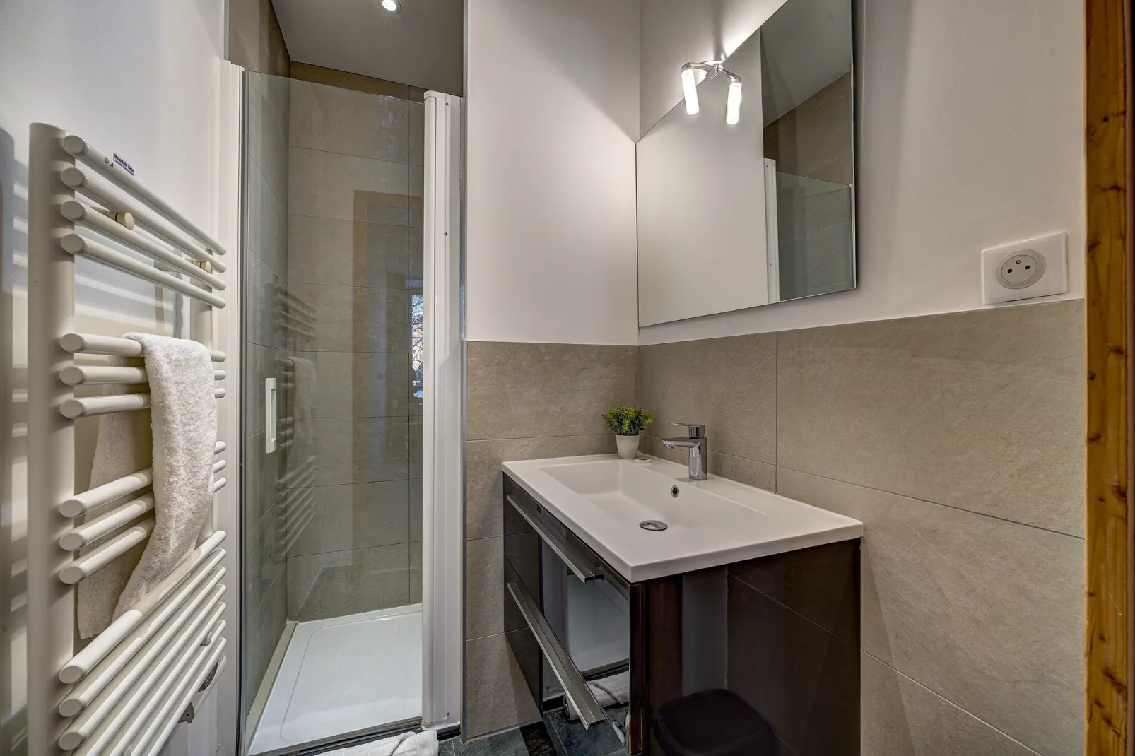 Chamois 4-Badezimmer