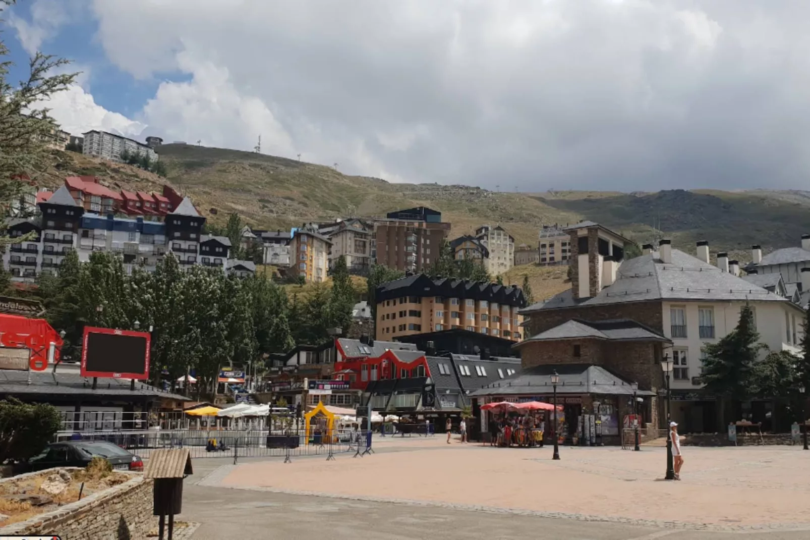 1468-Montebajo-Areas within 1km in summer