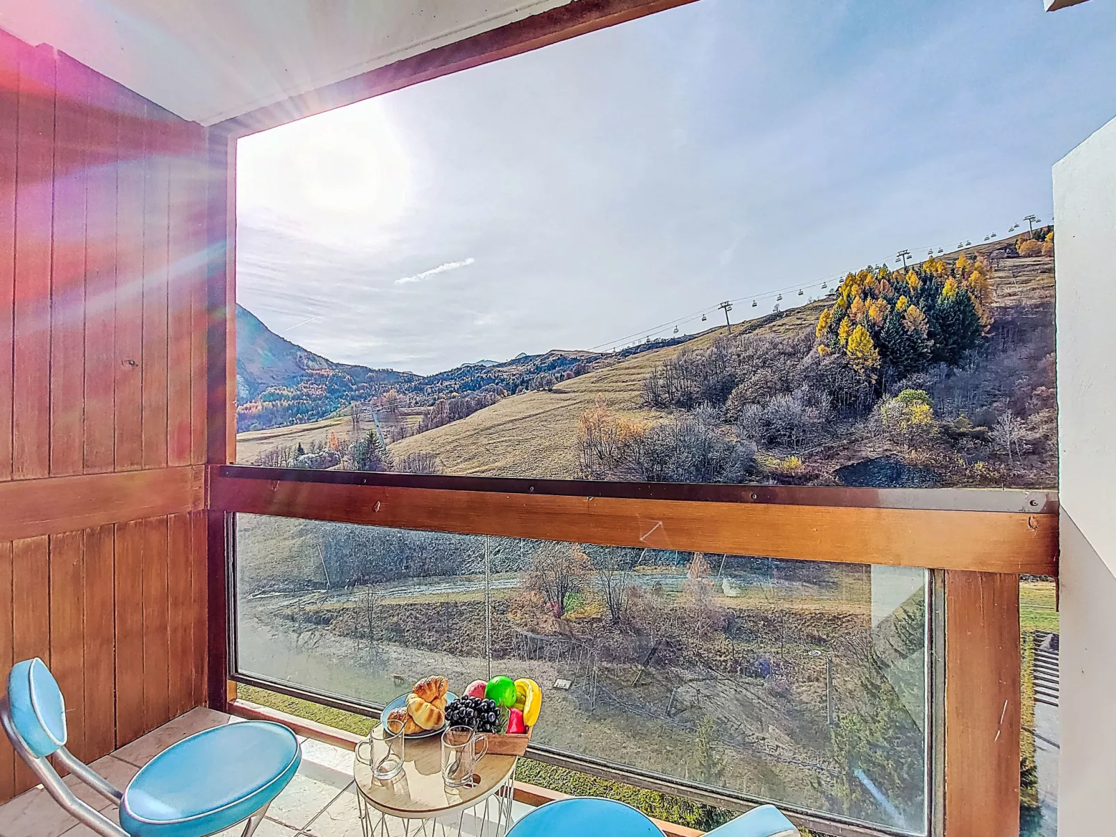 Soyouz Vanguard-Outside