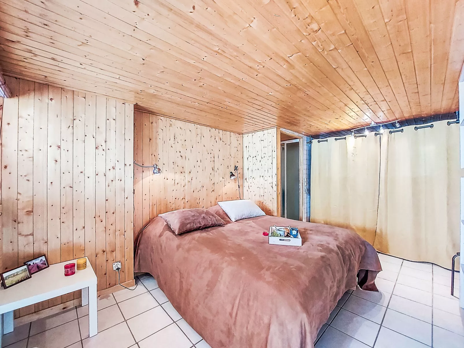 La Combe des Ours-Inside