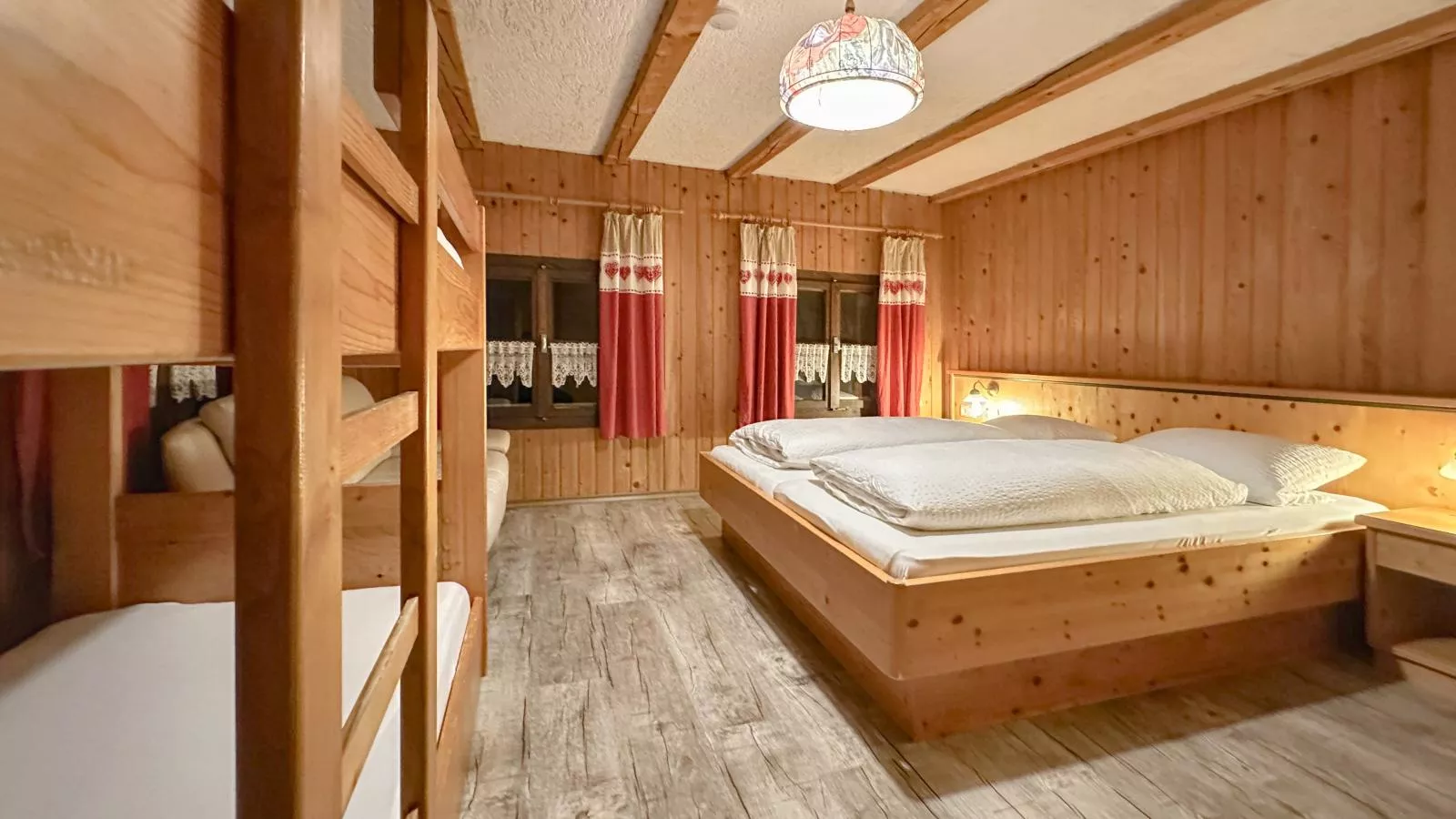 Wiesing-Bedroom