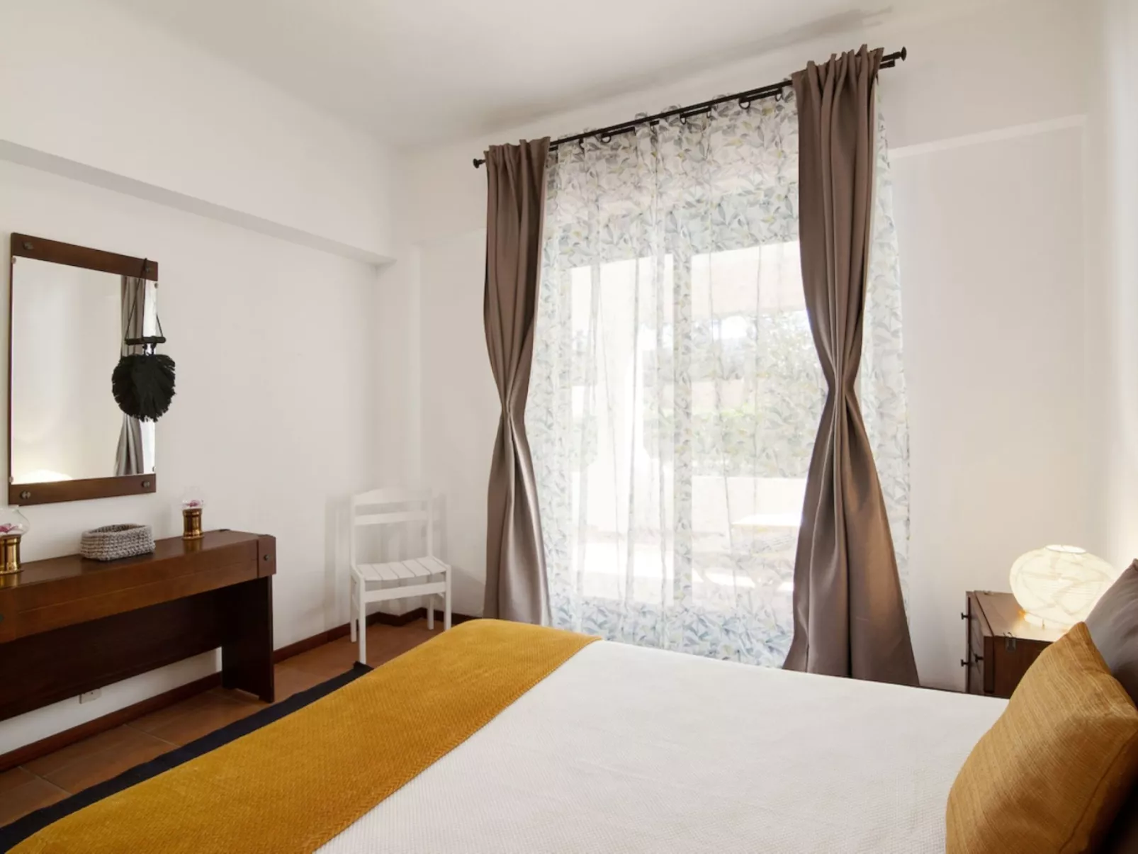 Joyce - Sunny Way-Dedans