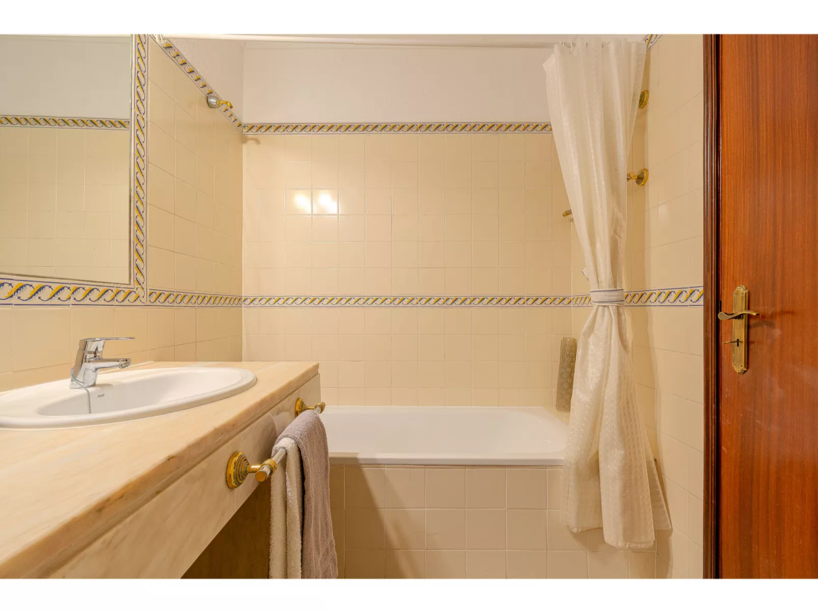 Rita - Sunny Way-Dedans