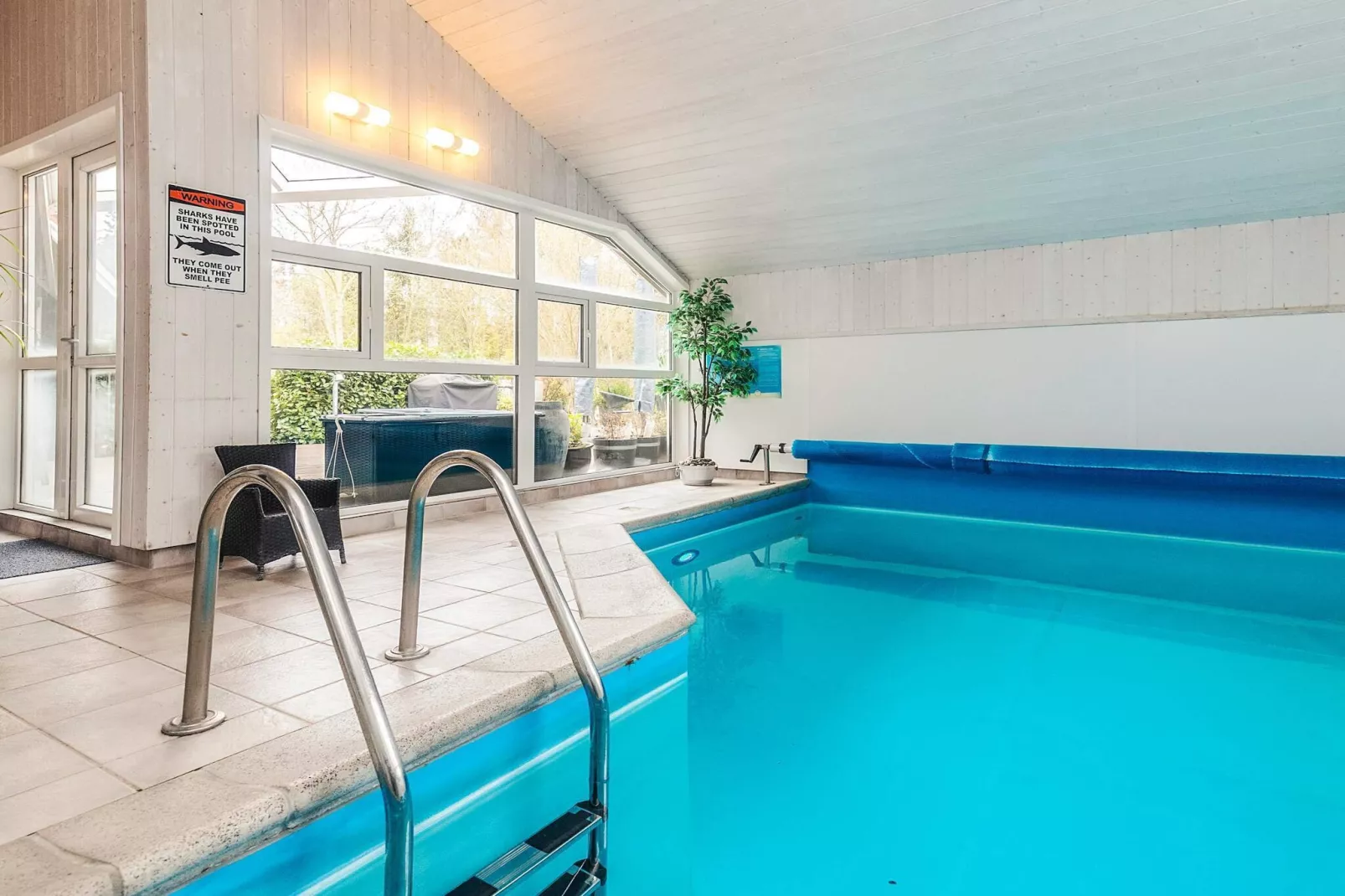 5 Sterne Ferienhaus in Gilleleje-Schwimmbad