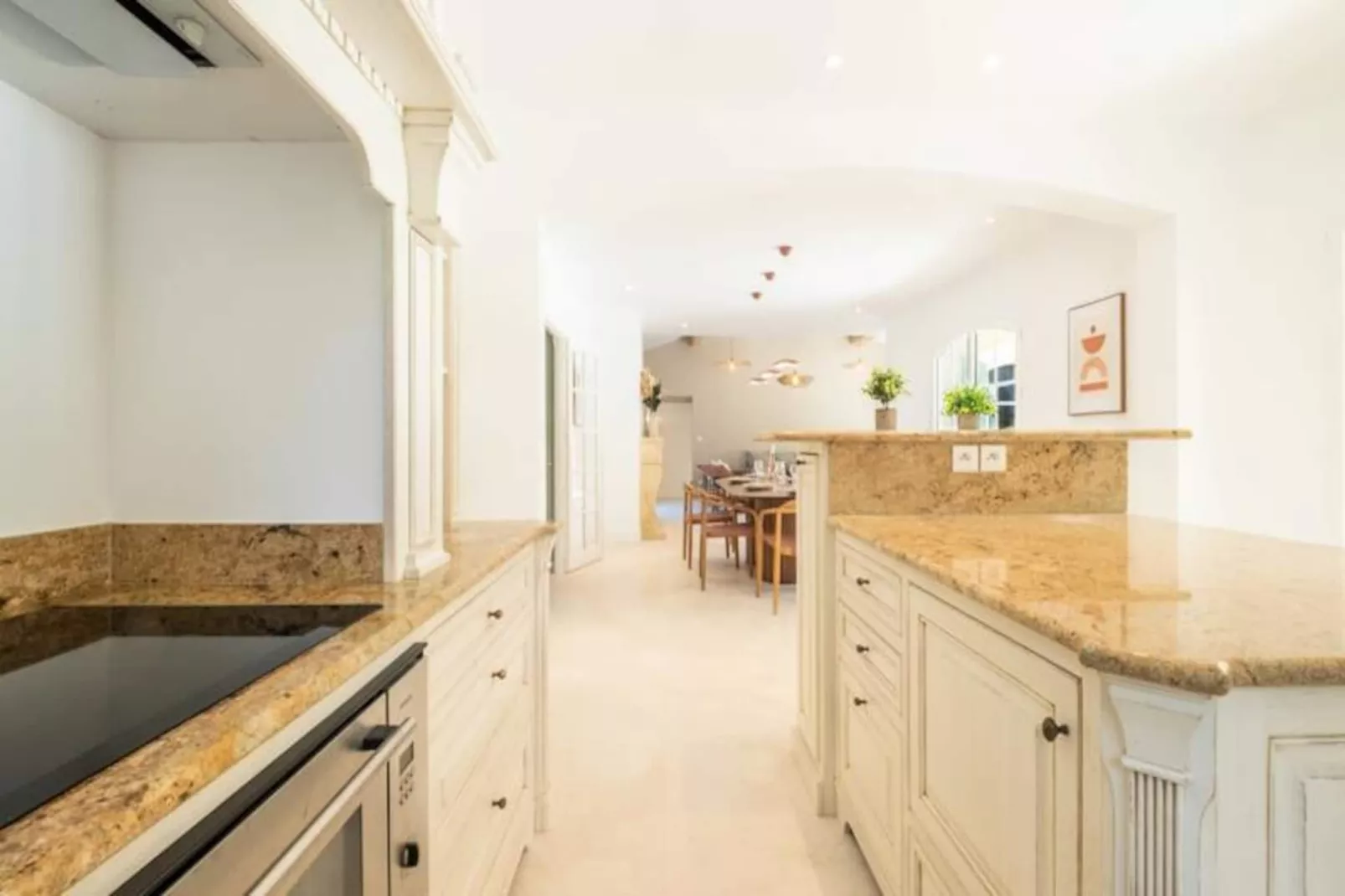 Résidence Bijou De 280m2 Et Piscine à Débordement Au Calme Absolu-Untagged