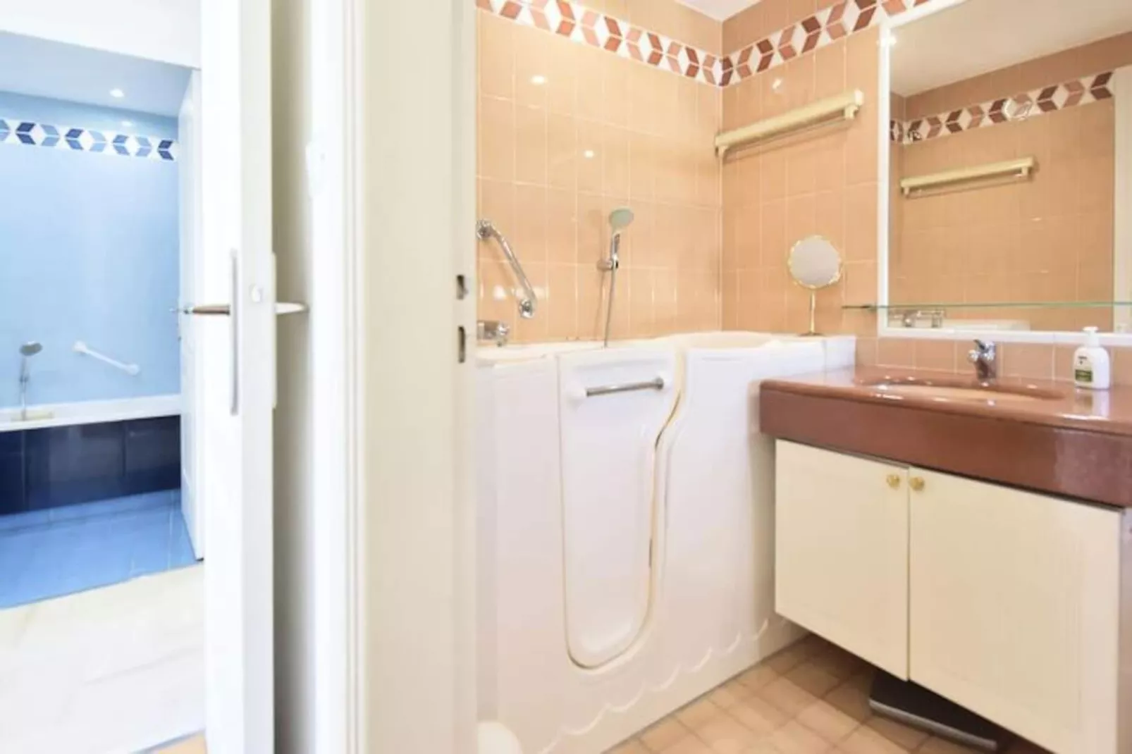 Résidence 3 Pi&egrave;ces En R&eacute;sidence Avec Piscine Et Vue Mer-Untagged